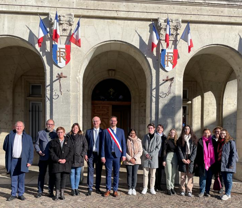 Delegation aus Altena besucht französische Partnerstadt Péronne