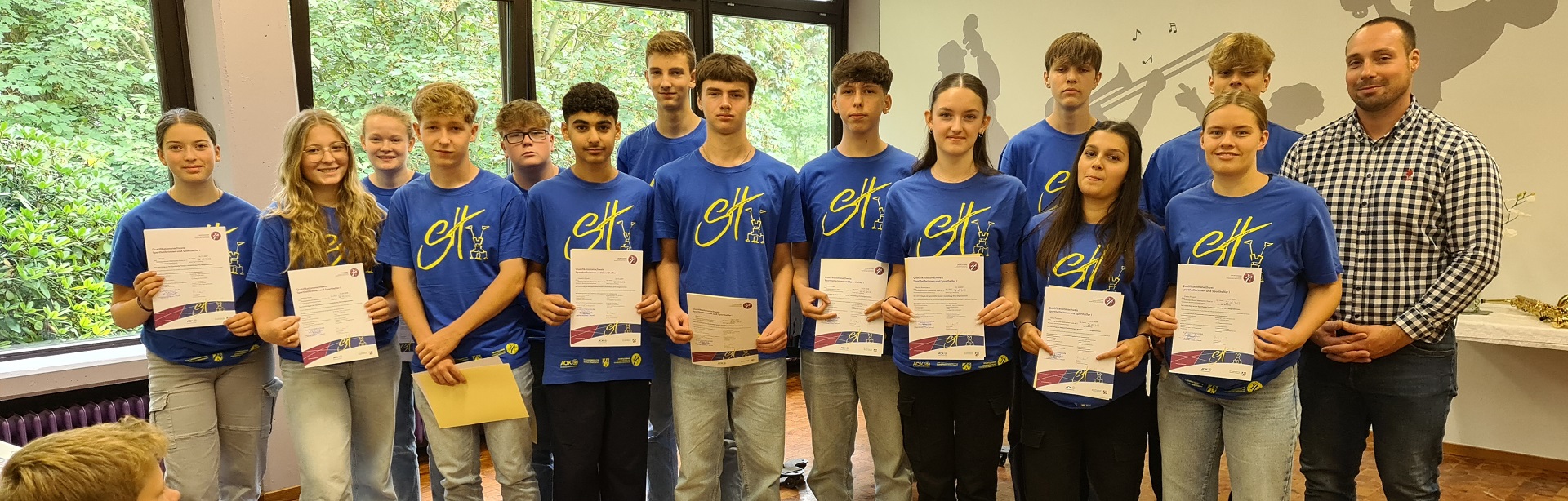 UNSERE SPORTHELFER
