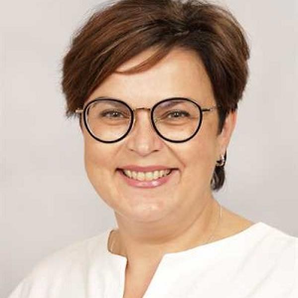 Falz, Olga