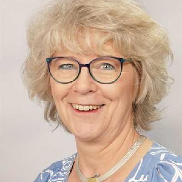 Steuber-Muhs, Bettina