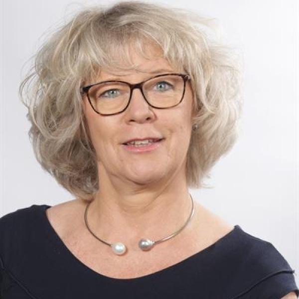 Steuber-Muhs, Bettina