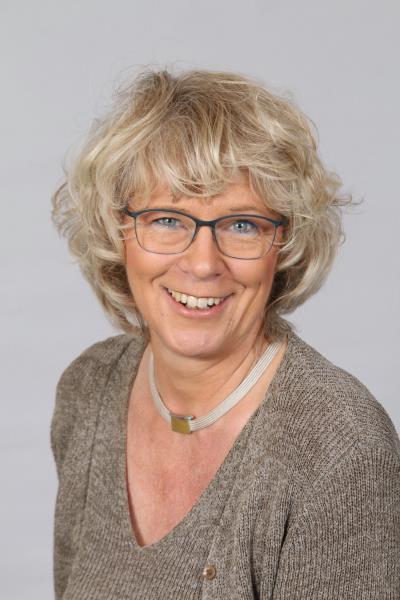 Steuber-Muhs, Bettina